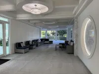 Top-Floor Partial Gulf View!  Steps from the Beach!  Little Tropical Paradise! - 2-Star
