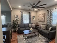 Continental travelers suite!! Spacious apartment, 5 minutes from Dorney Park !! - 4-Star