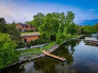 Breezy Hills - Unit 4; Lake Bemidji, King Bed, Kayaks, PB Trail Private Access - พร้อมระเบียง