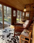 Wooden A-Frame Cabin Nestled in the Tall Pines - Alppimaja