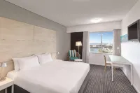 Vibe Hotel Darwin Waterfront - Beach