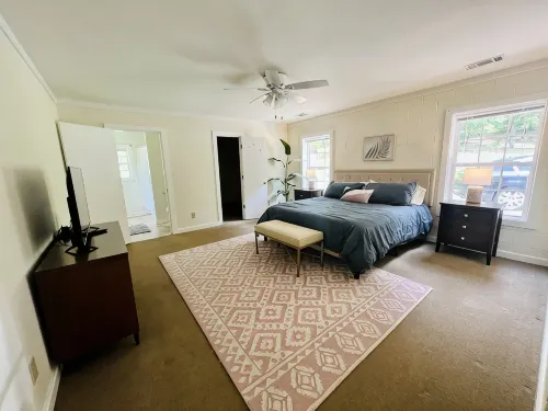Auburn - Great view and screened in porch - Lake Martin family gatherings - Chalets