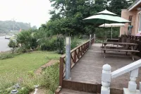 蔚珍達拉瑞的幸福旅館 - 停車場