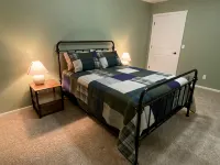 SPORTSMAN'S PARADISE, 5 Bedroom Home in Fort Peck, Montana - Wifi