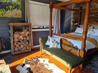 Cottage Amongst The Vines - Homestays