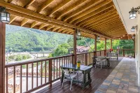 Gurye Dandelion Travel Pension - parking