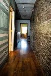 3 Bedroom 2 bath. Living space and kitchen. - Homestays