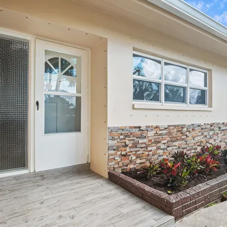 Naples Dream Escape 4BR Home, heated pool, 10min from Beach