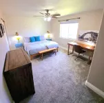 Beautiful Casita, Pet Friendly, Full RV Hookups & Boat Parking - Kitchenette