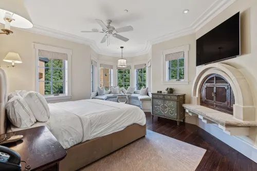 One Willow Bridge Road residence W27 - 5-Star