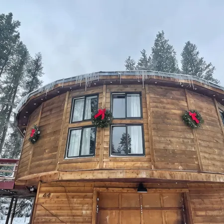 Cozy Snow Globe Like Cabin in Blue River Forest 7 Min to Breck. on Bus Route!