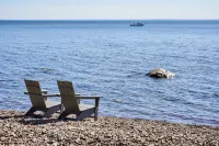 Sisu Shores: Lakefront Home with Private Beach and Wood Burning Sauna - de playa