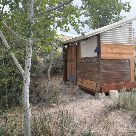 Meadowlark Yurt in Dillon with WiFi