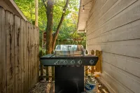 Cozy Cabin, 10 minutes to downtown Gatlinburg! - شاليه