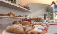 Hotel Flora - breakfast
