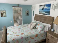 Private Keys Getaway retreat, gated property located on a canal and cross creek. - Bungalows