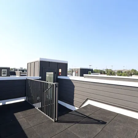 Cowboy's Condo/ Steps to Stadium
