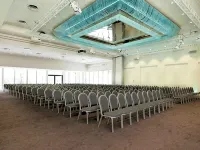 Elite Park Avenue Hotel Hotels near Centrum