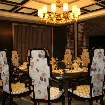 Shengshi Qiuchi Hotel