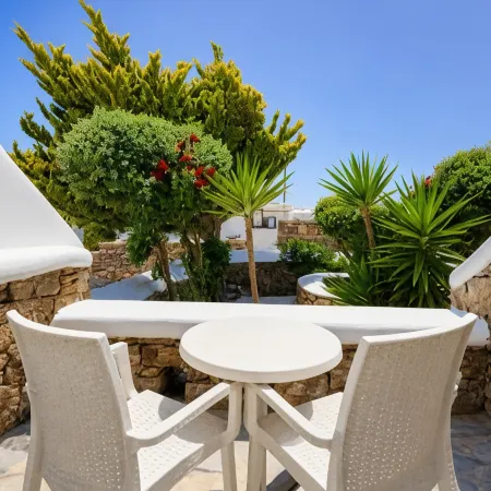 Eleftheria Hotel & Apartments