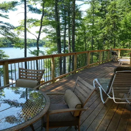 Tranquil Lakefront Cottage Near Acadia Nat’l Park.