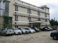 Cinere Inn & Residence - ที่มีที่จอดรถ