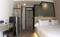 Dparagon Gajah Mada - 青年旅舍