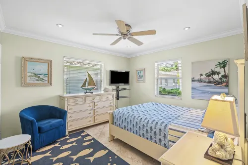Booking for January 2027 Delray 1 Blk to Ocean Free Wifi, Free Parking &Htd Pool - 2 tähden
