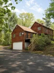 Private Pool & Hot Tub! Minutes to Sebago Lake! Nature! Perfect All Year-Round. - Homestays
