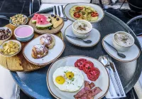 Tariq Boutique - breakfast