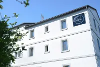 Hôtel du Moulin - parkir