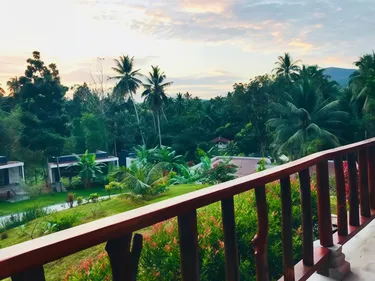 รูปภาพของคีรีตะวัน