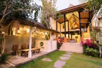 Ubud Tropical Hotel a 