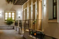 Casa Chitic - Hotel & Restaurant- STR Nicolae Balcescu 13