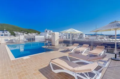 Aparthotel Duquesa Playa Hôtels à : Santa Eulària des Riu