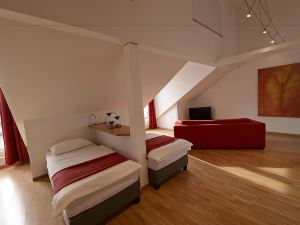 Urraum Hotel Former Dreamhouse - Rent a Room