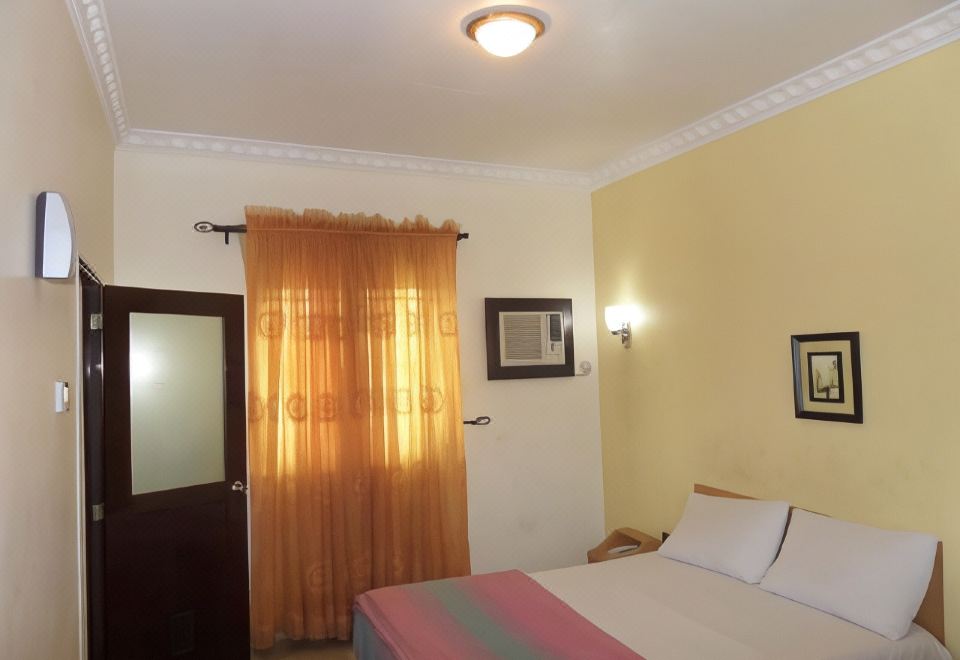 Springhills Hotels Limited - Housity