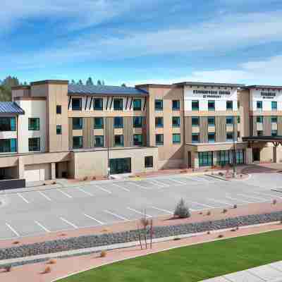 TownePlace Suites Show Low Hotel Exterior