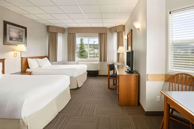 Days Inn by Wyndham Hinton