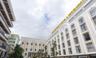 4. Phu Long..