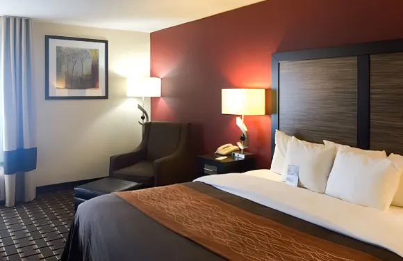 埃德蒙佩圖斯橋區凱藝酒店