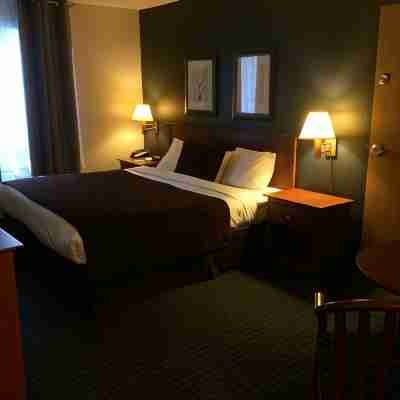 Super 8 by Wyndham Sainte Agathe des Monts Rooms