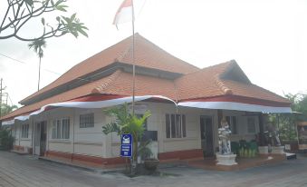 Dewi Sinta Hotel and Restaurant