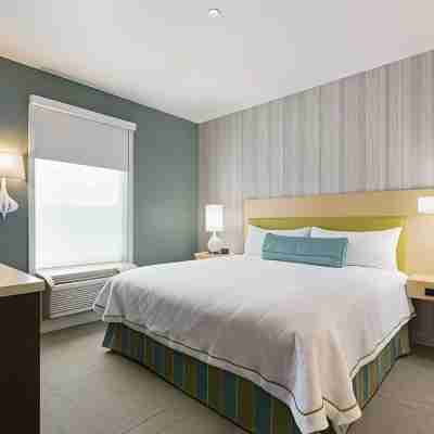 Home2 Suites by Hilton Houston Stafford Rooms