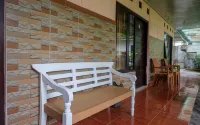 RedDoorz Syariah @ Colomadu 2 Hotels in Ngemplak