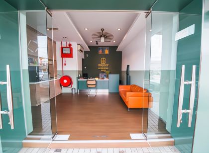 Room V Jalan Jenang by Secoms