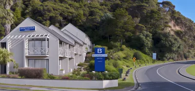 Breakwater Motel