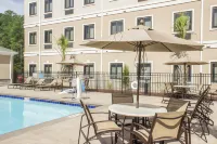 Staybridge Suites Jacksonville-Camp Lejeune Area Hotels in Jacksonville