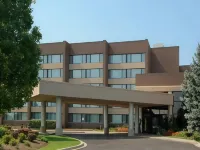 Quality Inn & Suites Orland Park - Chicago Hotels in Orland Hills