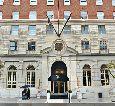 Renaissance Albany Hotel